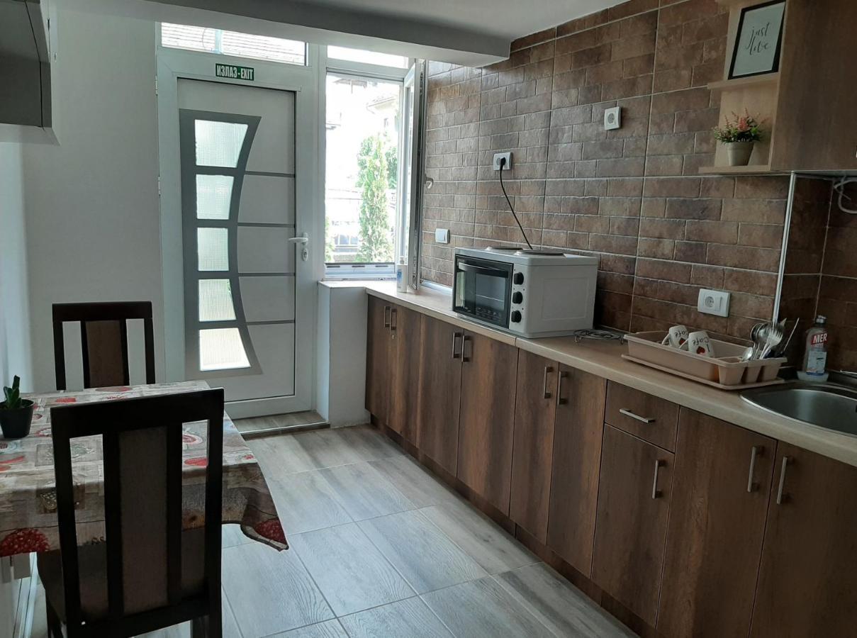 Apartman Zivkovic Leskovac  Buitenkant foto